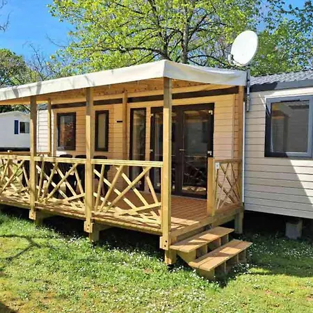 Mobil Avec Terrasse - 8 Pers. - Api-1-52-2901 *