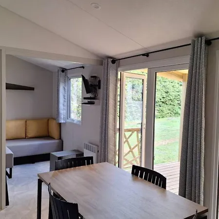 مكان تخييم Mobil Avec Terrasse - 8 Pers. - Api-1-52-2901 *