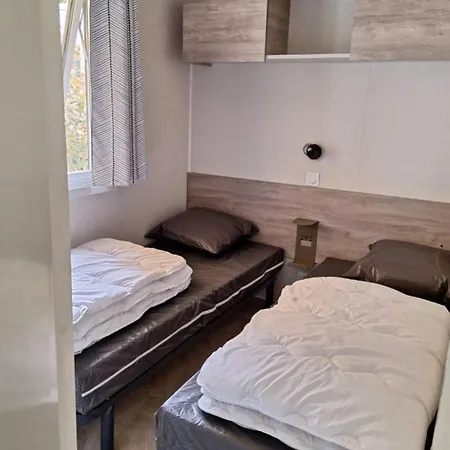 Mobil Avec Terrasse - 8 Pers. - Api-1-52-2901
